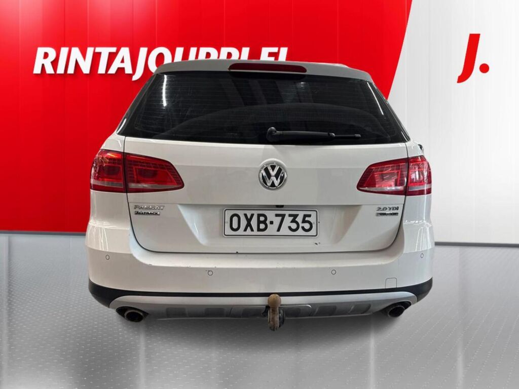 Volkswagen Passat 2012 Valkoinen