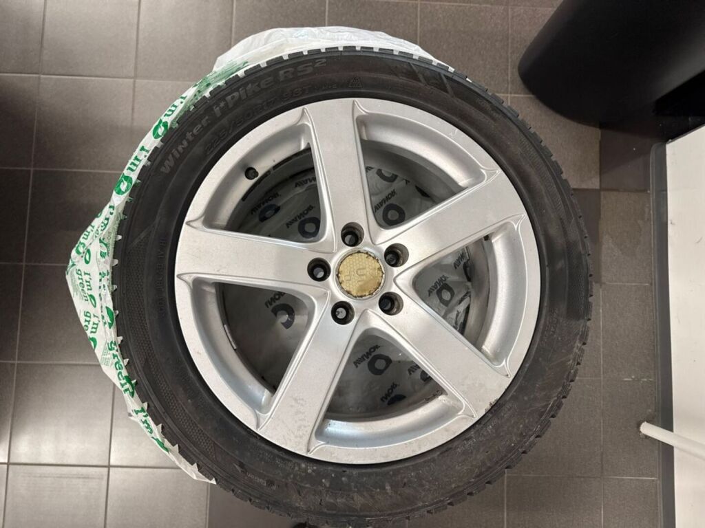 Volkswagen Passat 2012 Valkoinen