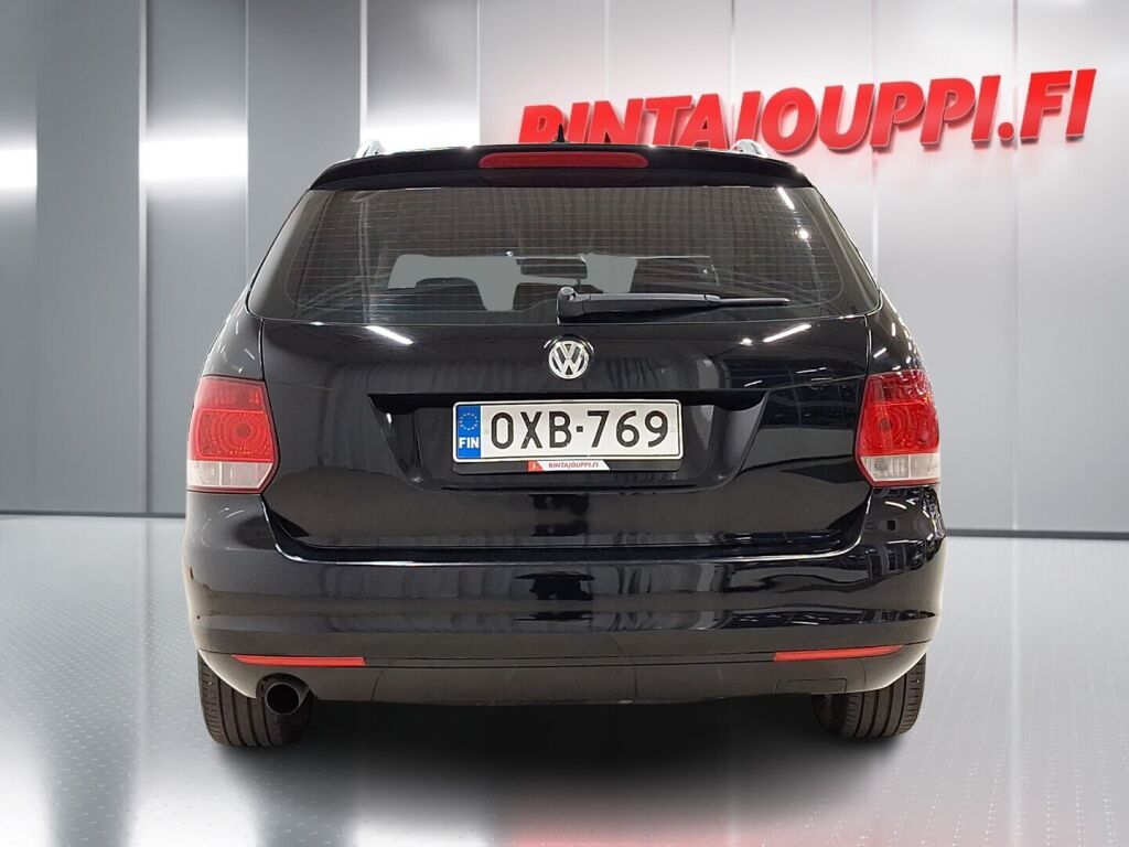 Volkswagen Golf 2010 Musta