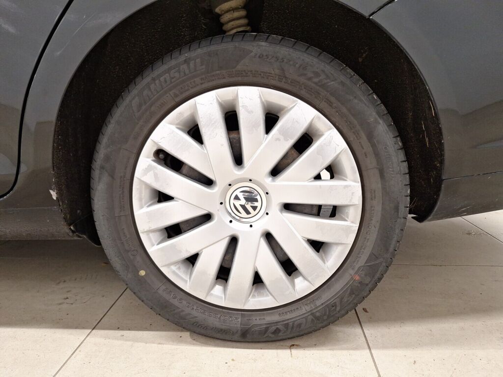 Volkswagen Golf 2010 Musta