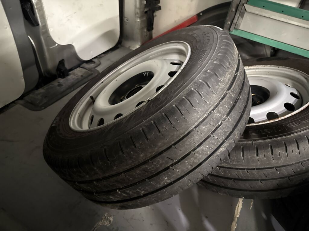 Peugeot Expert 2014 Harmaa