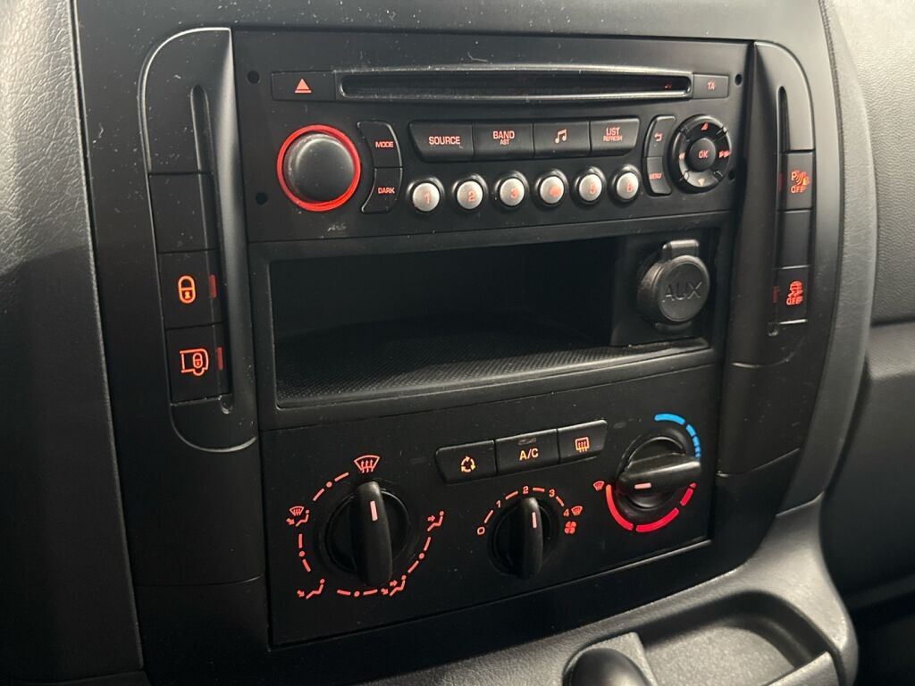 Peugeot Expert 2014 Harmaa