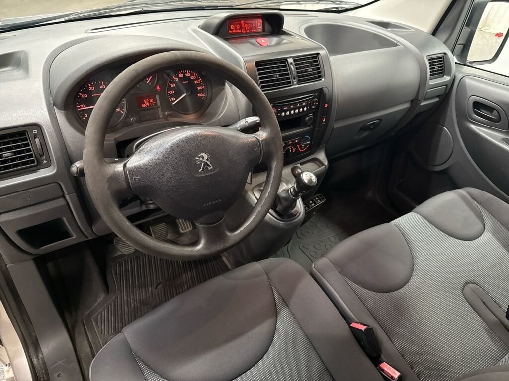 Peugeot Expert 2014 Harmaa