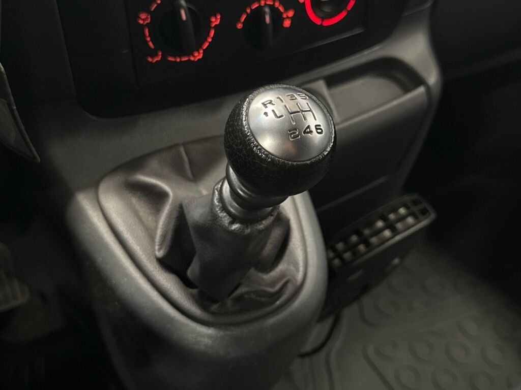 Peugeot Expert 2014 Harmaa