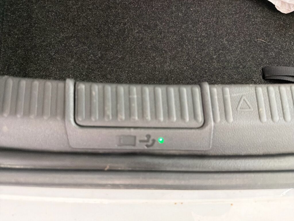 Skoda Superb 2018 Valkoinen