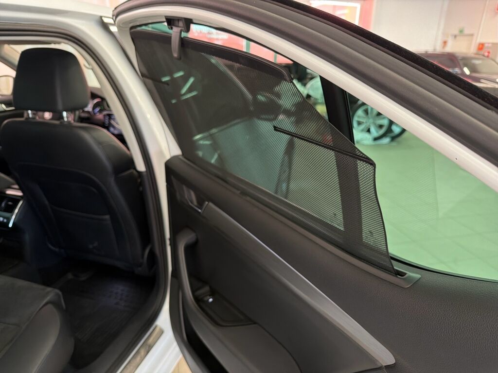 Skoda Superb 2018 Valkoinen