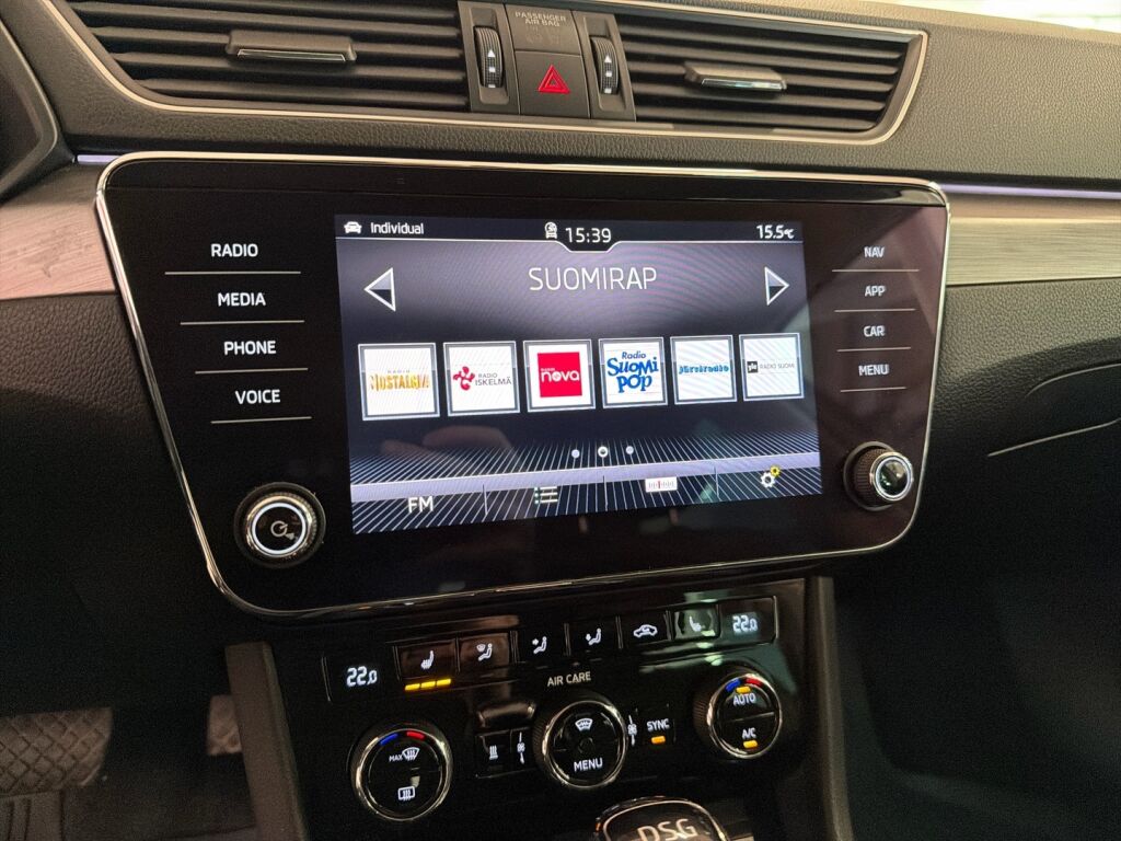 Skoda Superb 2018 Valkoinen