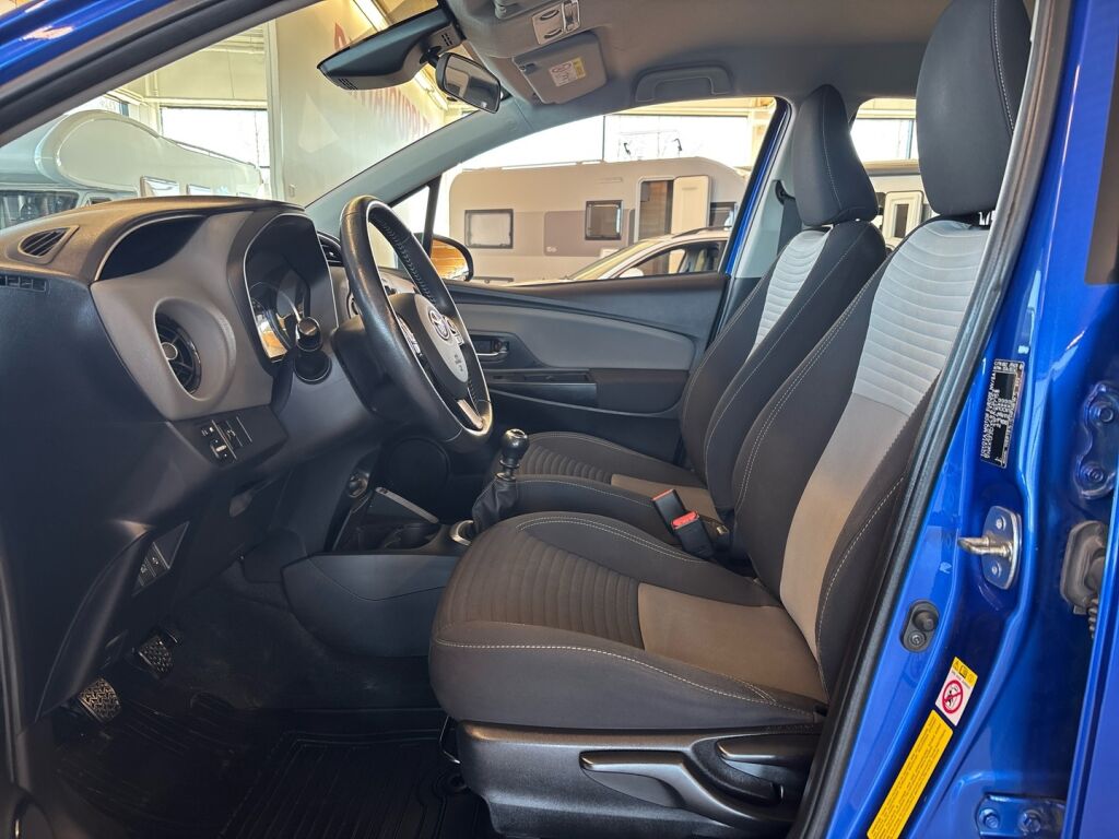 Toyota Yaris 2018 Sininen