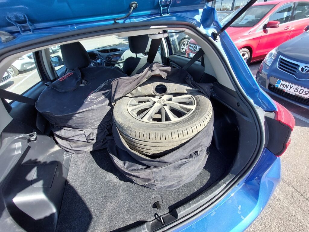 Toyota Yaris 2018 Sininen