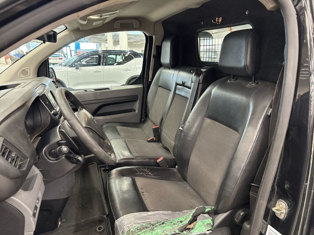 Citroen Jumpy 2018 Musta