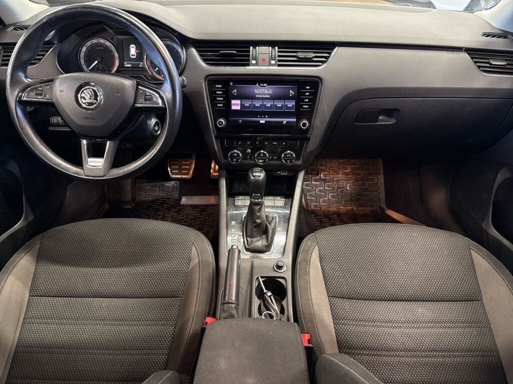 Skoda Octavia 2018 Ruskea (beige)