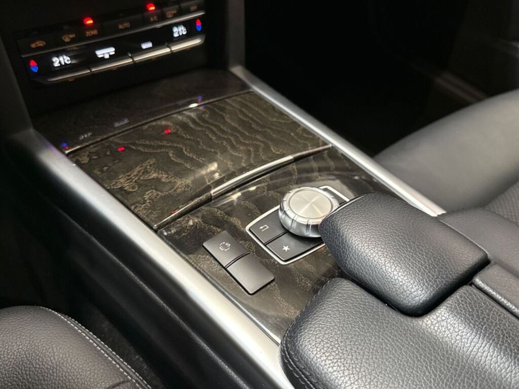 Mercedes-Benz E 2015 Harmaa