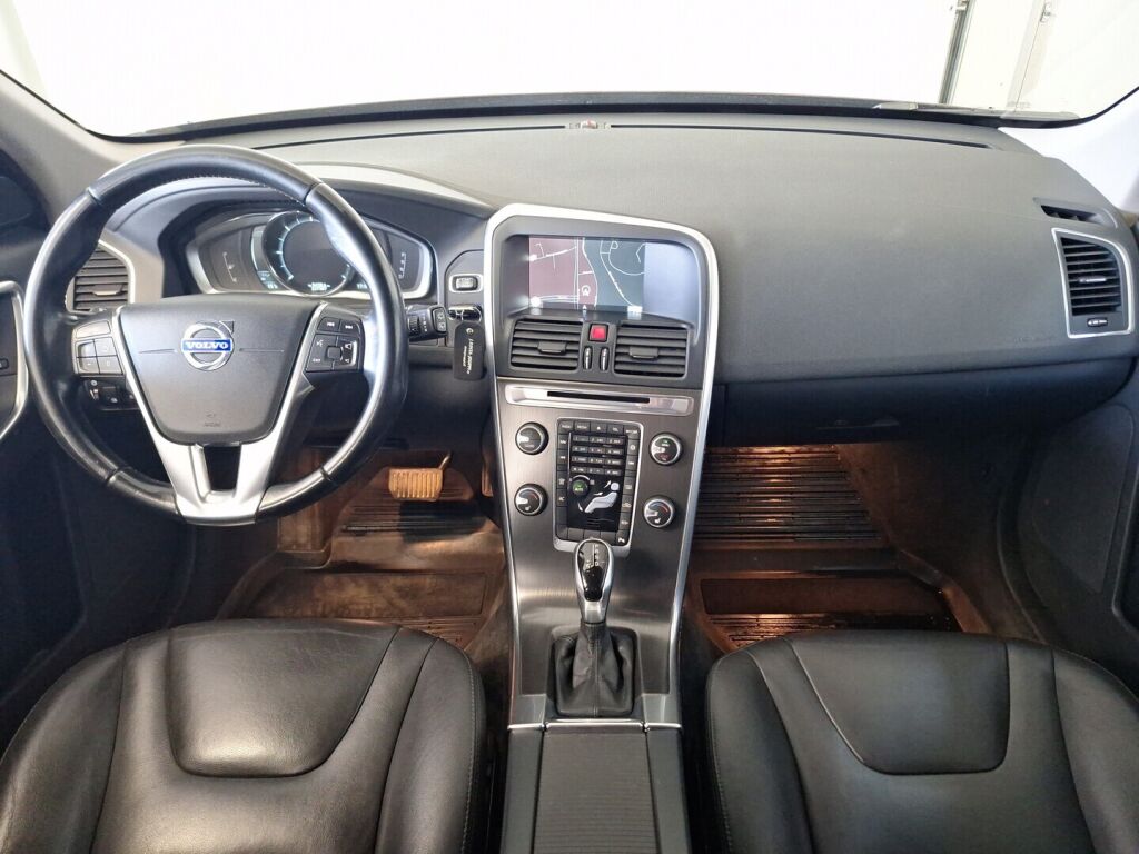 Volvo XC60 2014 Ruskea (beige)