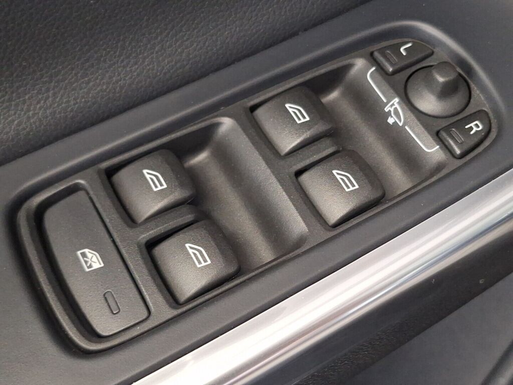 Volvo XC60 2014 Ruskea (beige)