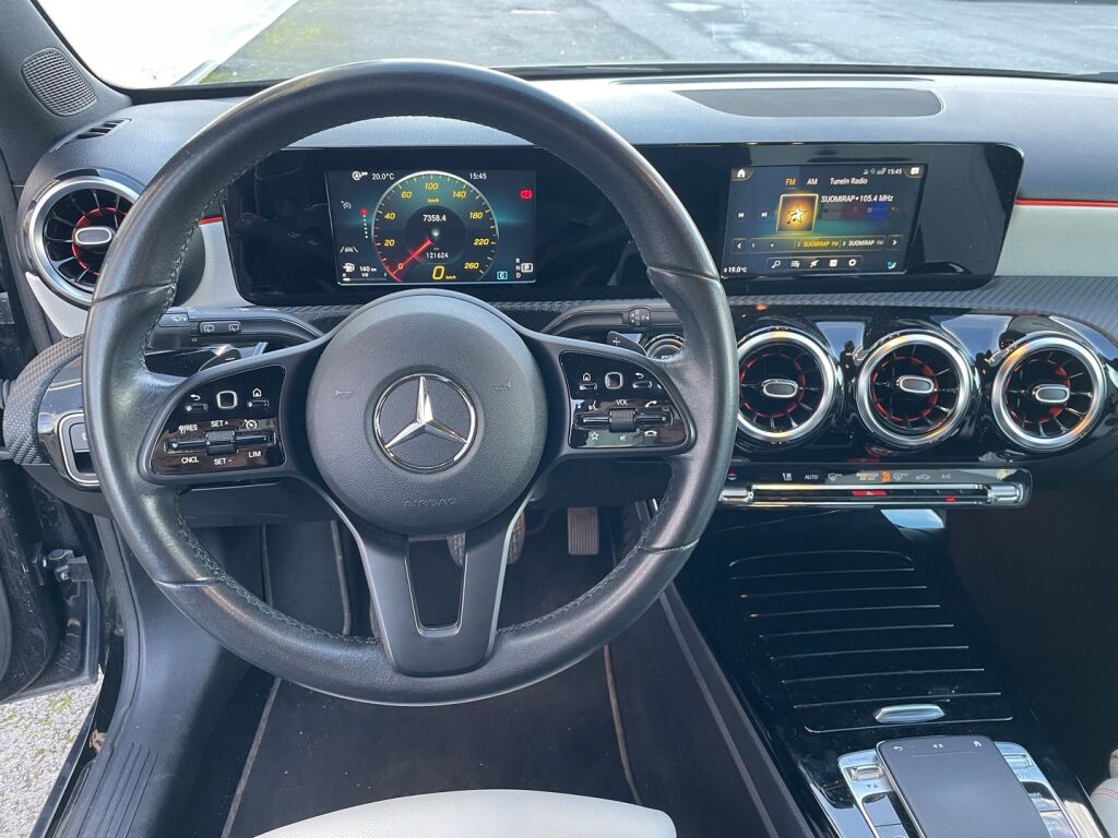 Mercedes-Benz A 2018 Musta