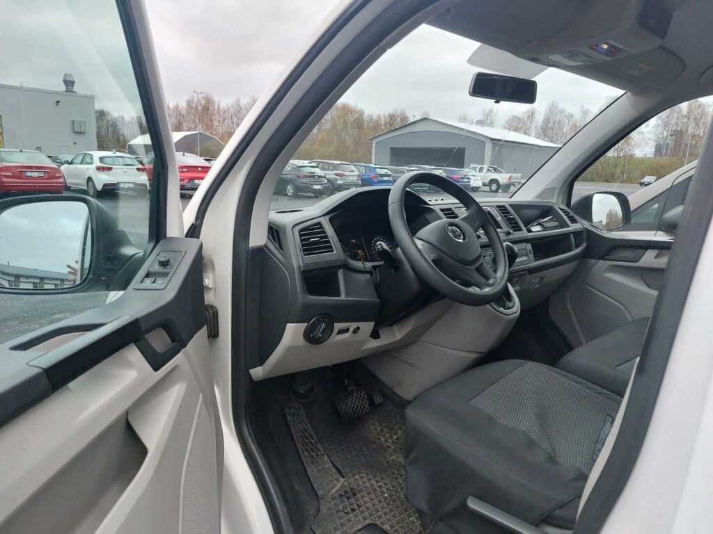 Volkswagen Transporter 2018 Valkoinen
