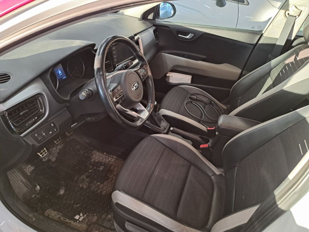 Kia Stonic 2018 Valkoinen