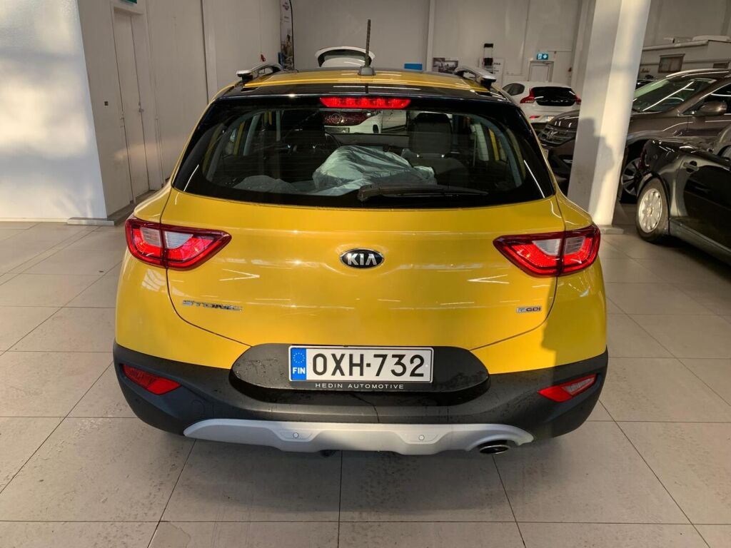 Kia Stonic 2018 Keltainen