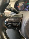 Kia Stonic 2018 Keltainen