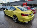Skoda Superb 2018 Vihreä