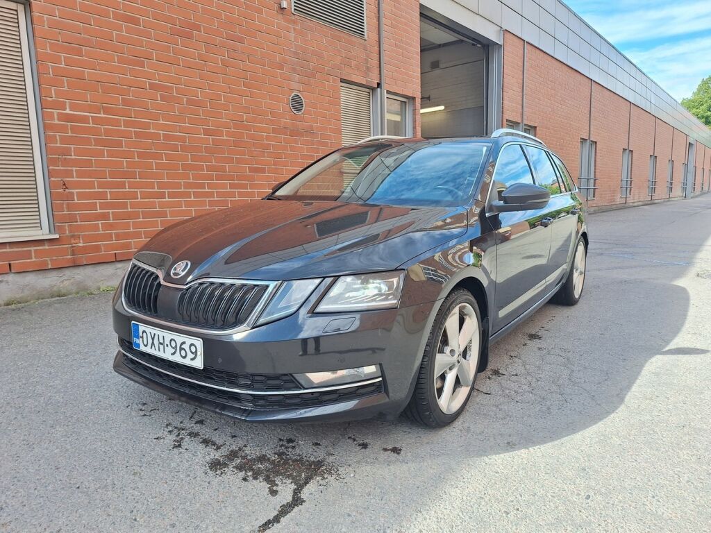 Skoda Octavia 2018 Musta