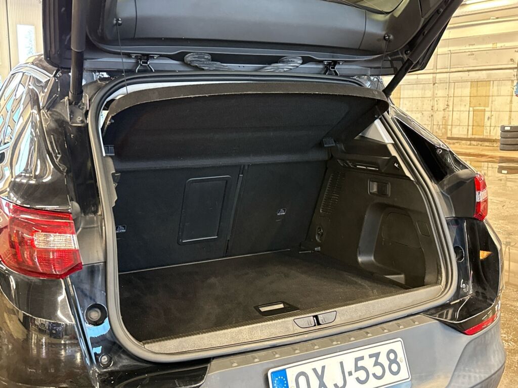 Opel Grandland X 2018 Musta