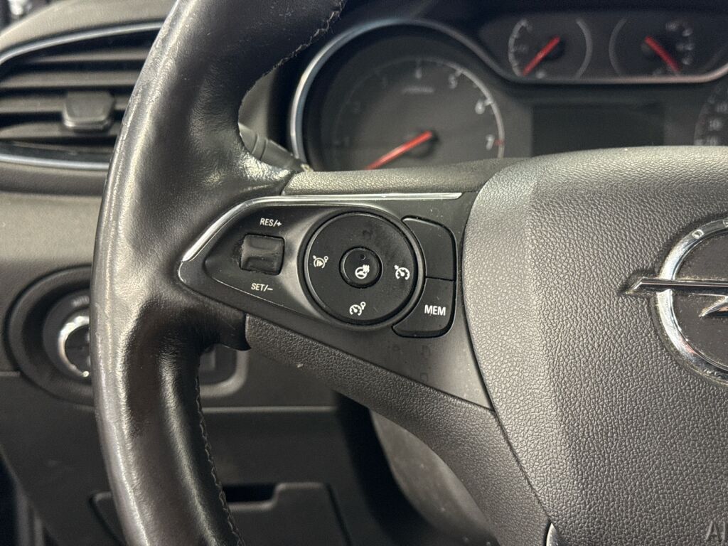 Opel Grandland X 2018 Musta