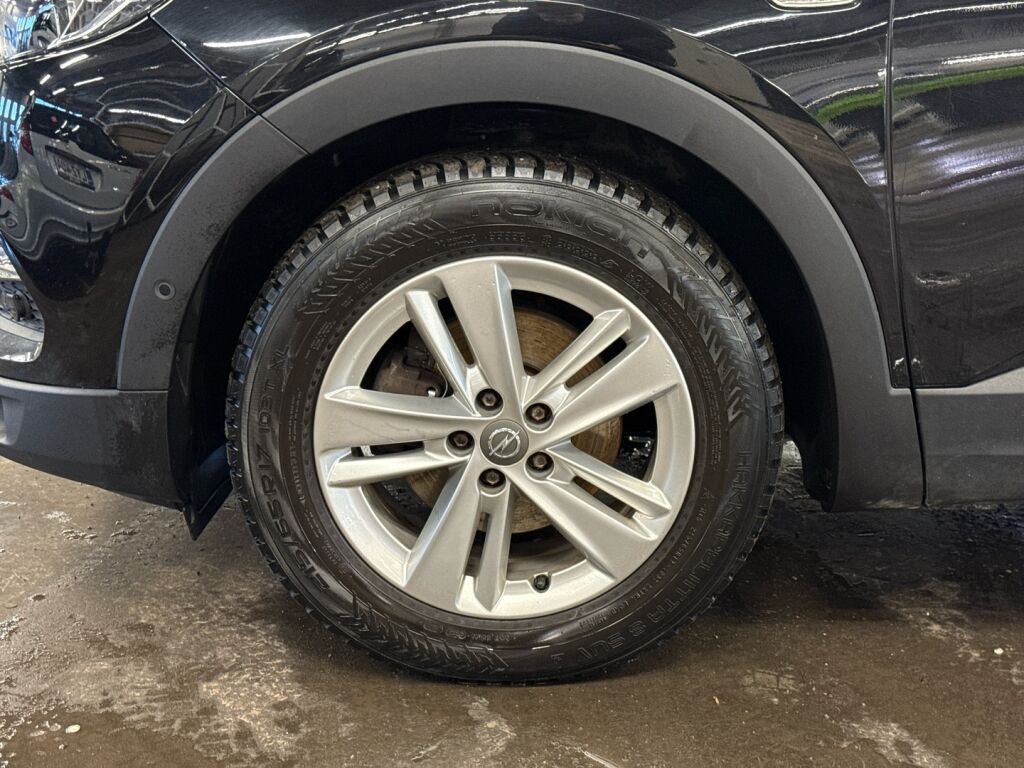 Opel Grandland X 2018 Musta