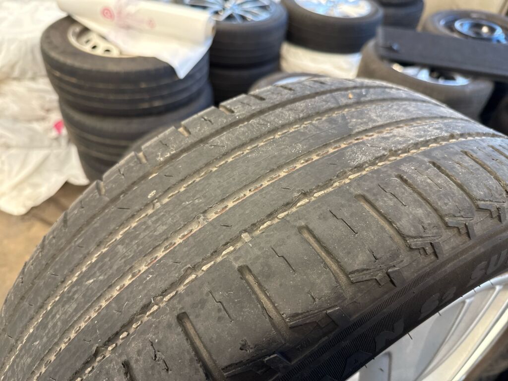 Opel Grandland X 2018 Musta