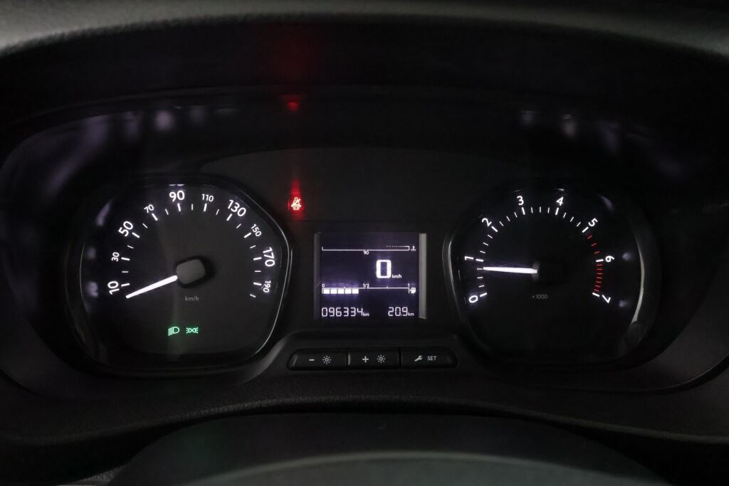 Peugeot Expert 2019 Valkoinen