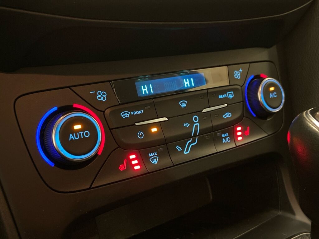 Ford Focus 2018 Harmaa