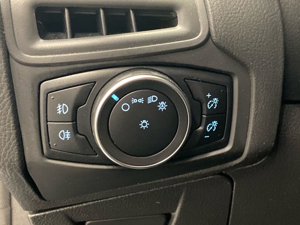 Ford Focus 2018 Harmaa