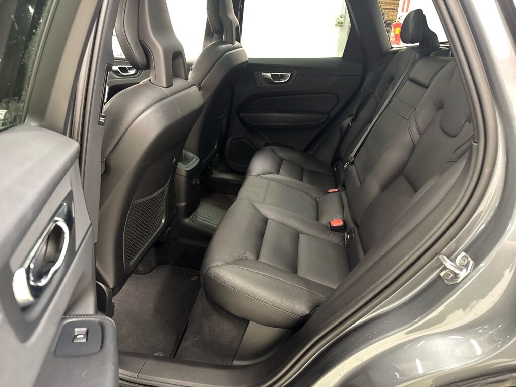 Volvo XC60 2018 Harmaa