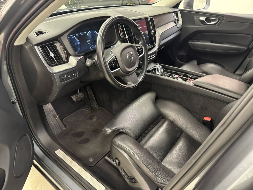 Volvo XC60 2018 Harmaa