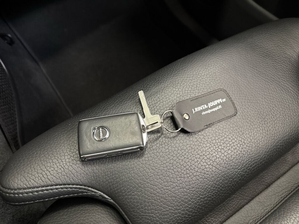 Volvo XC60 2018 Harmaa