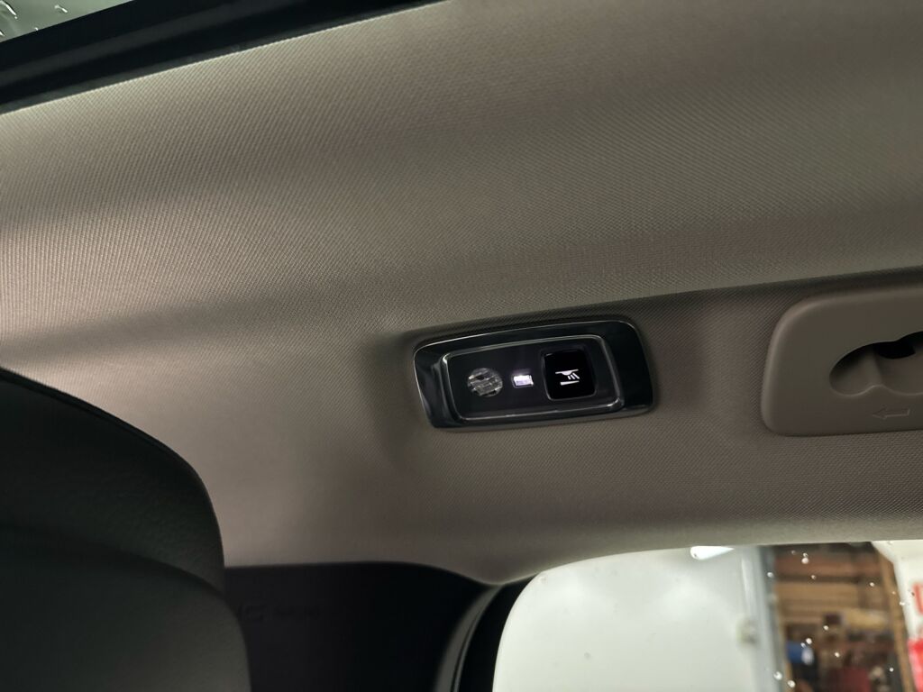 Volvo XC60 2018 Harmaa