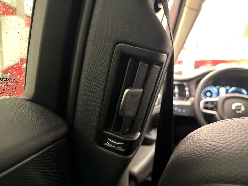 Volvo XC60 2018 Harmaa