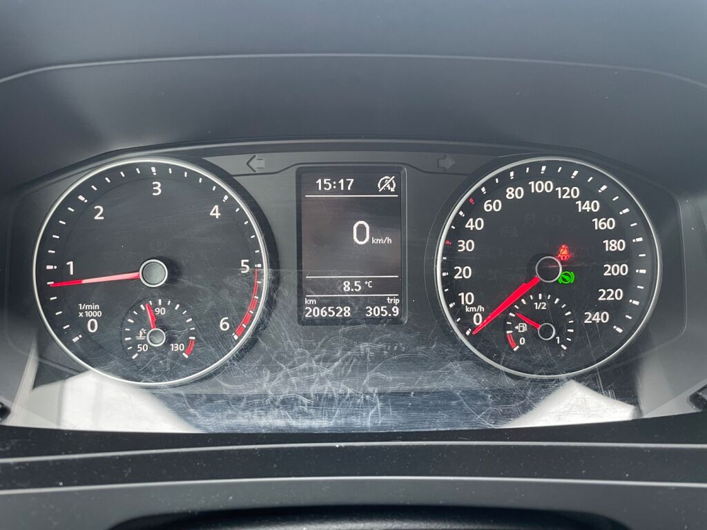 Volkswagen Transporter 2018 Valkoinen