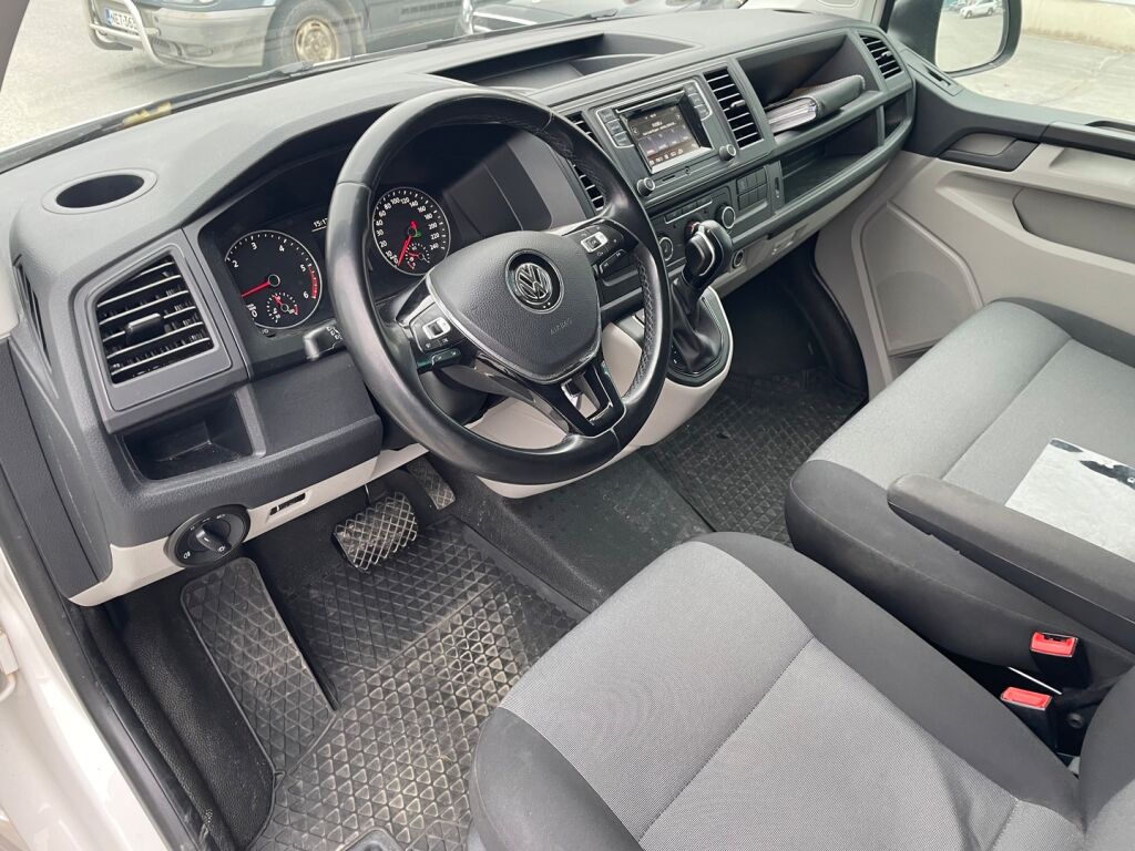 Volkswagen Transporter 2018 Valkoinen