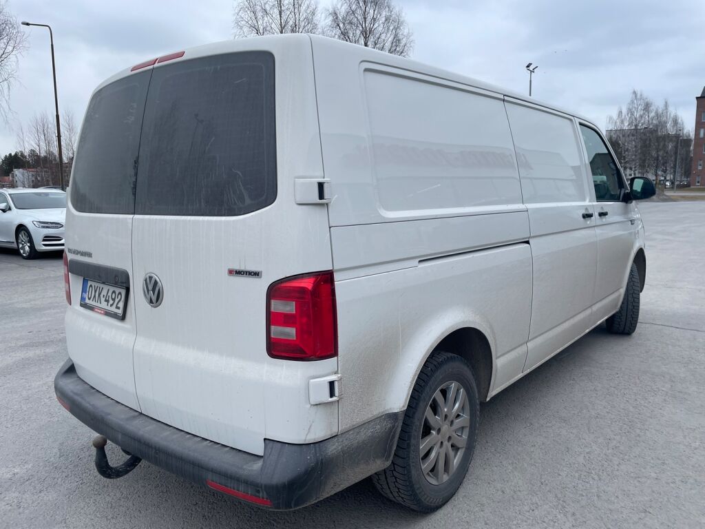 Volkswagen Transporter 2018 Valkoinen