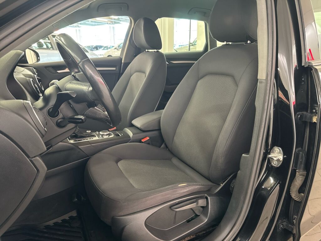 Audi A3 2018 Musta