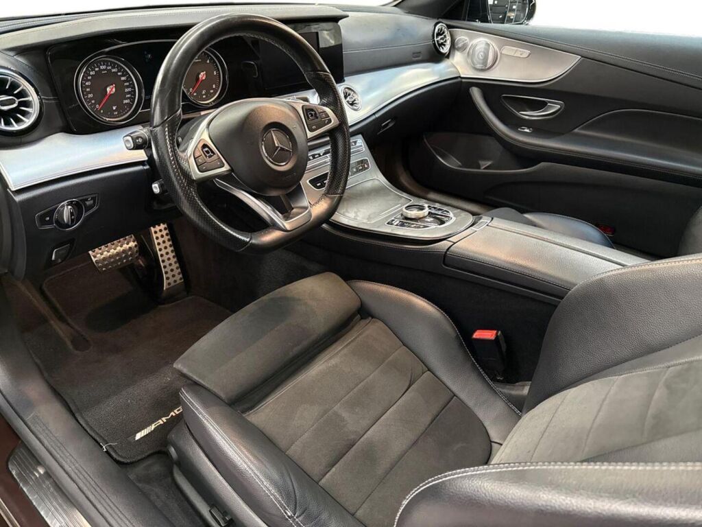 Mercedes-Benz E 2018 Punainen