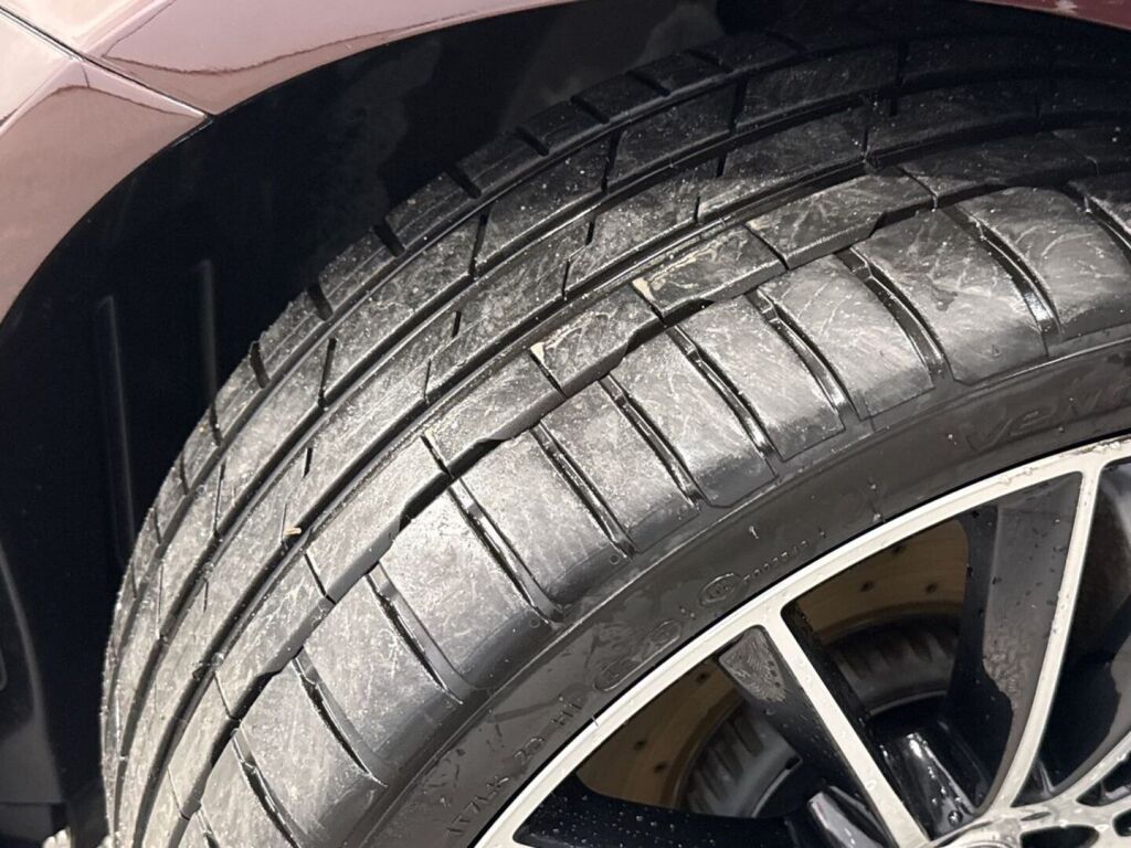Mercedes-Benz E 2018 Punainen
