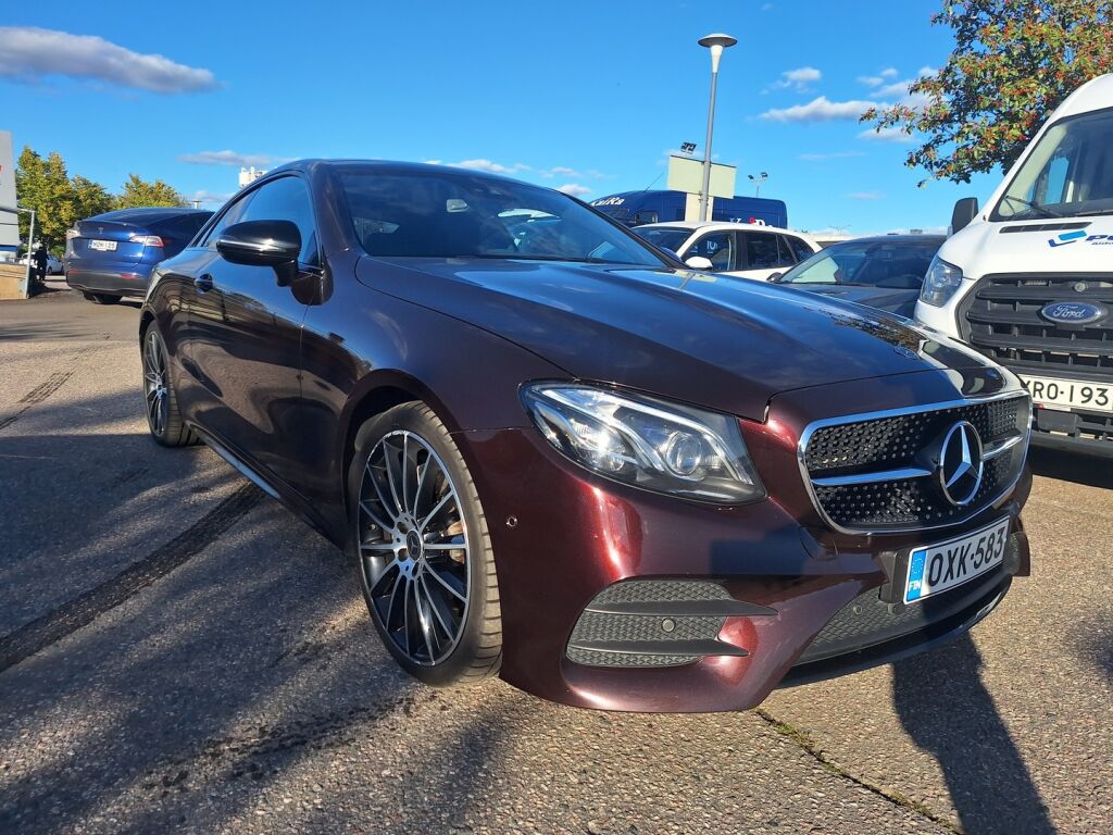 Mercedes-Benz E 2018 Punainen