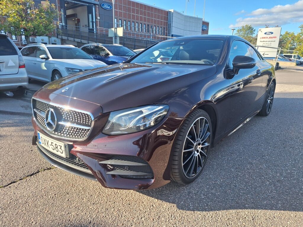 Mercedes-Benz E 2018 Punainen