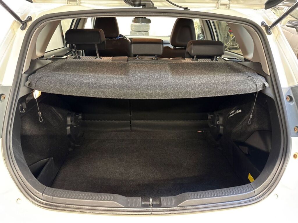 Toyota Auris 2018 Valkoinen