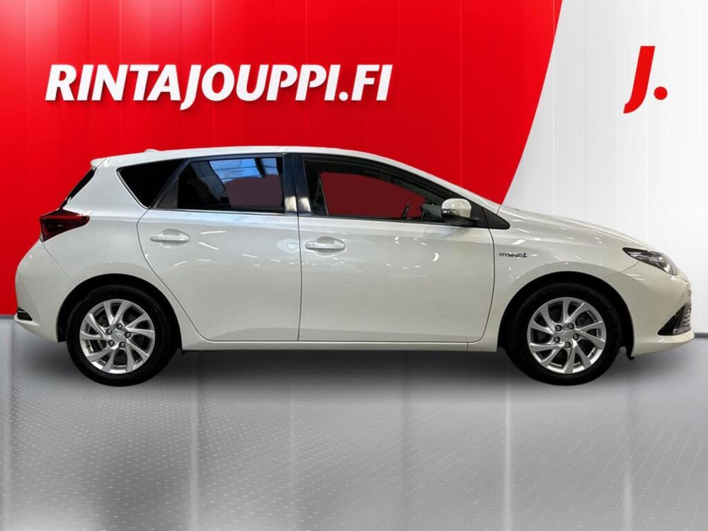 Toyota Auris 2018 Valkoinen
