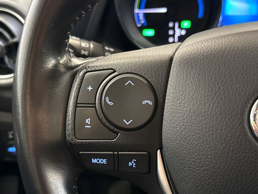 Toyota Auris 2018 Valkoinen