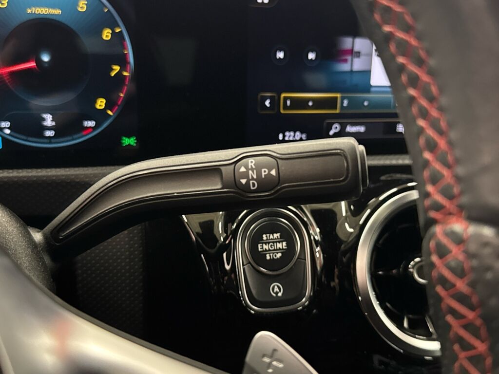 Mercedes-Benz A 2018 Valkoinen