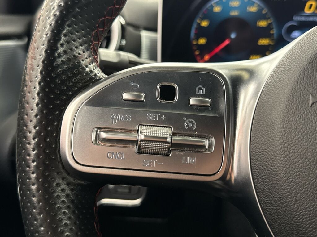 Mercedes-Benz A 2018 Valkoinen